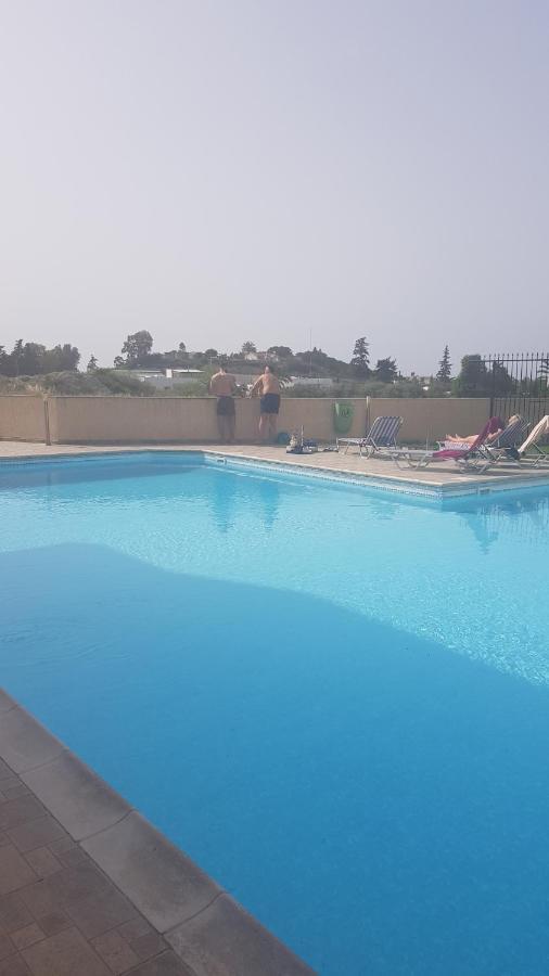 Apartment Oasis Polis المظهر الخارجي الصورة