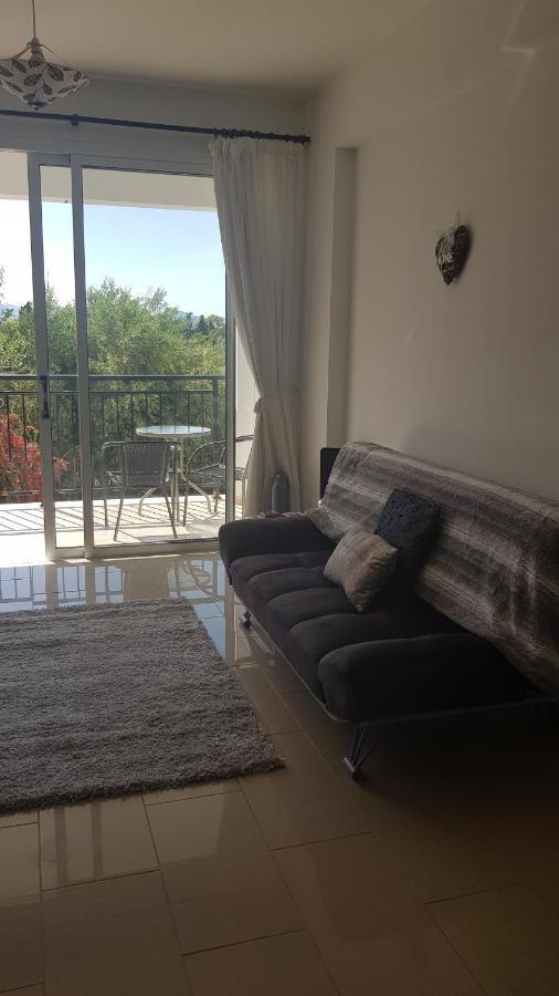 Apartment Oasis Polis المظهر الخارجي الصورة